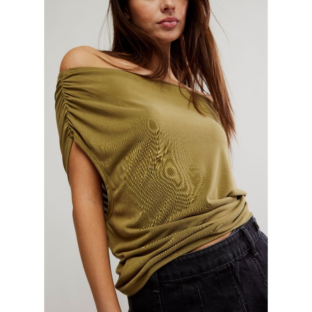 FREE PEOPLE Blake Knit Top / Green Moss